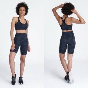 Spanx Look at Me Now Bike Short in Black Camo Spandex Biker Slim Shorts XS NWT